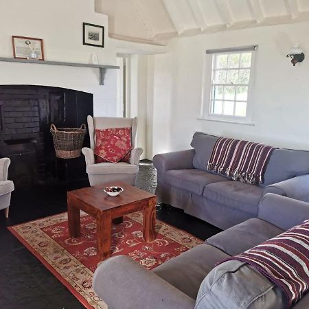 Corofin Lake Cottages エクステリア 写真